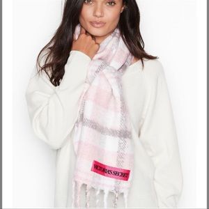 Victoria’s Secret pink blush and gray plaid scarf. NWT. Soft and cute!